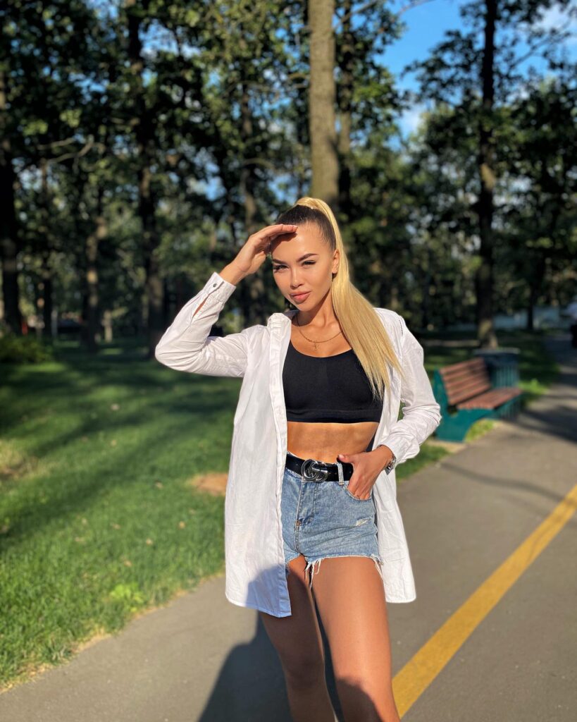 _anna_batiuk_1598113629_2381472185229683286_8614158200