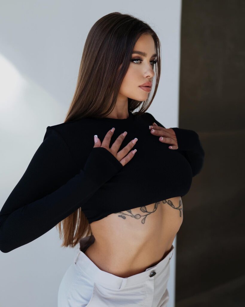 iryna-ruslanovna_1726875415_3461604338449146173_6681410619
