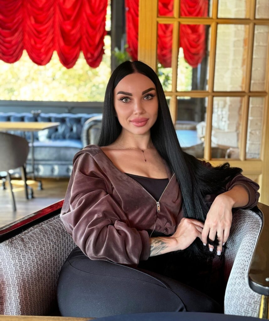 katyakatya0509_1727011916_3462749386913794956_2311164537