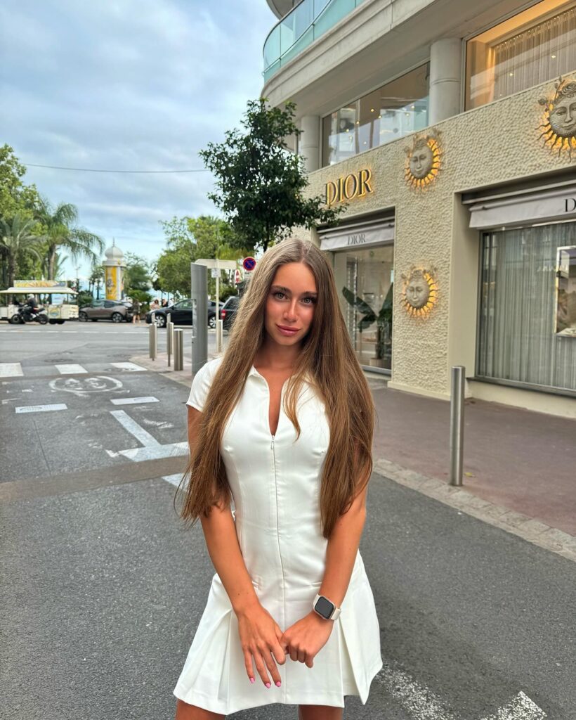 _kkkkamila_1719524260_3399938378609111635_10122674091