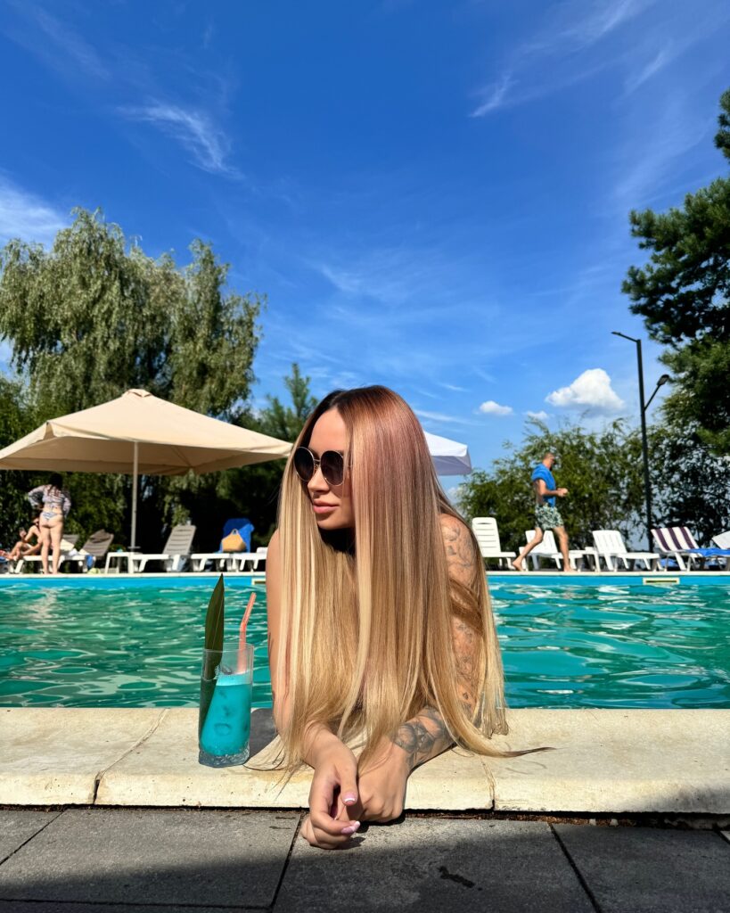 lara_filatova__1723112475_3430038511321273643_3478993880