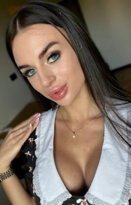 Julia (458) Julia (458)