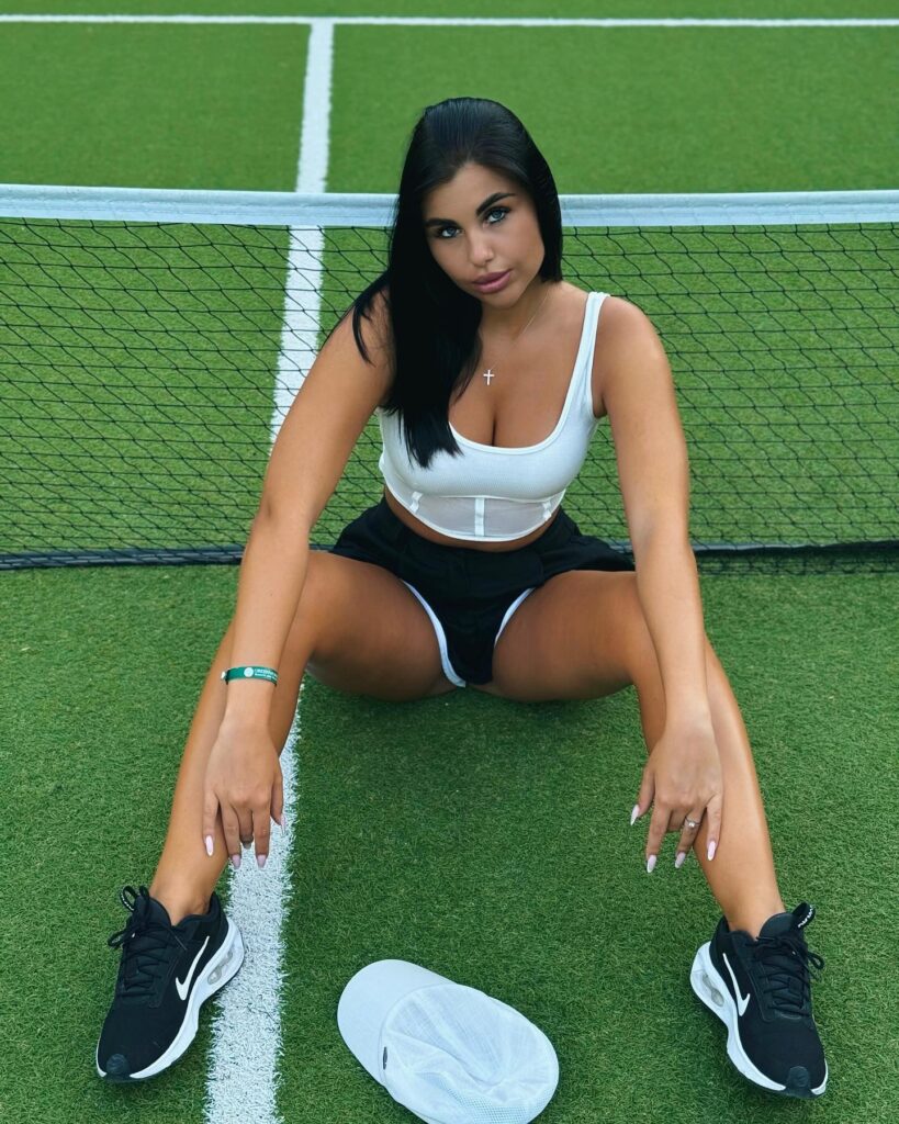 nadiiin-y_1728414542_3474515469415900296_4274377374
