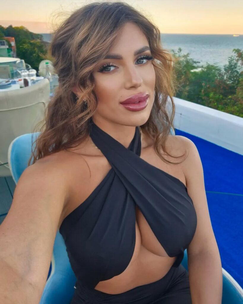 royak_hellen_1727535154_3467138626426638302_8512567099