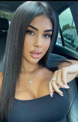 Nicole (451) Nicole (451)