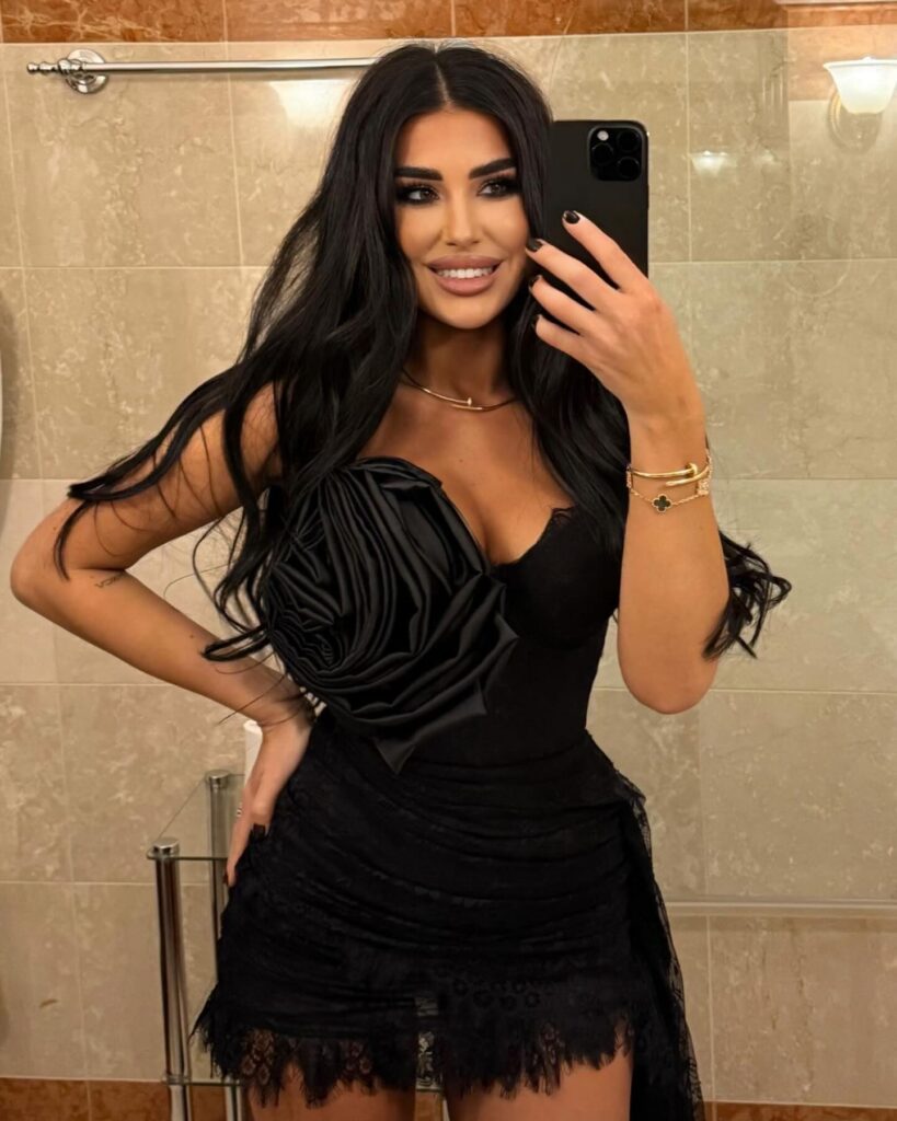 vitalievnaaa_a-d_1735820262_3536639156210023118_46722138907