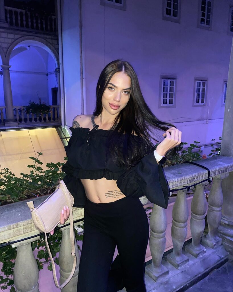 _kobochka__1695578226_3199064486933066533_680464845
