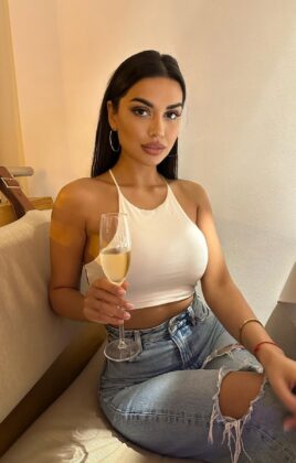 Julia (613)