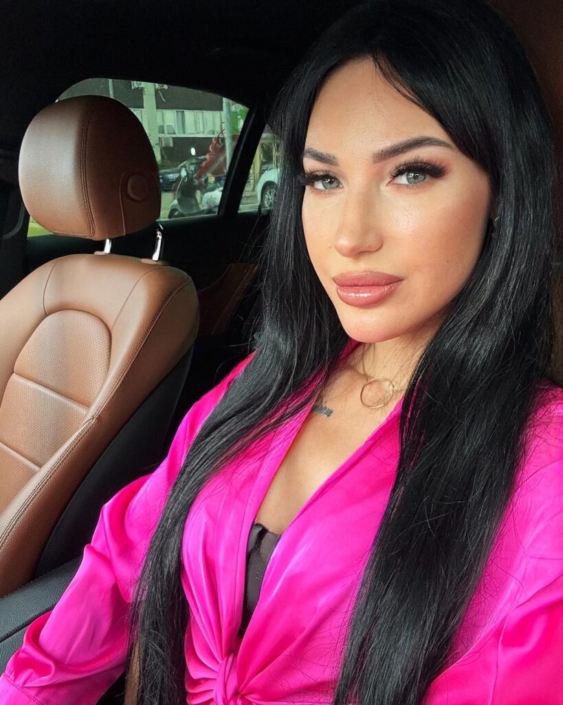 miss__nastya01_1722327084_3423450169095145854_17581133450