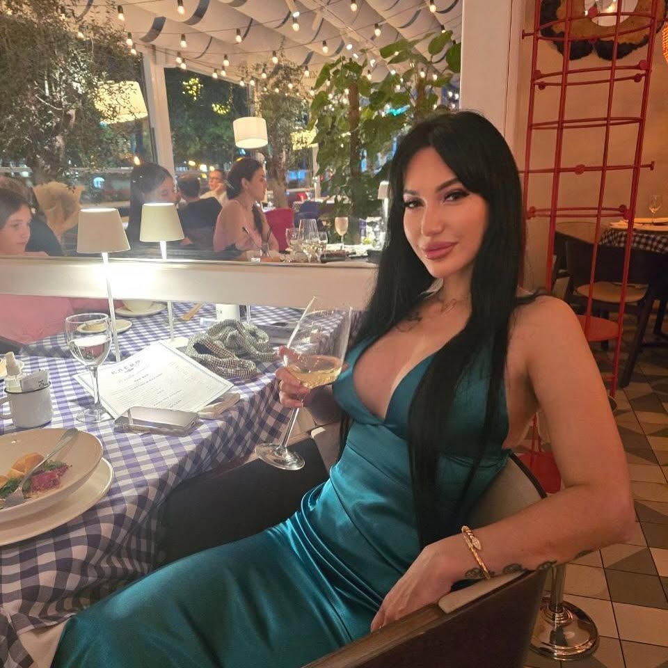 miss__nastya01_1730007824_3487880887430491480_17581133450