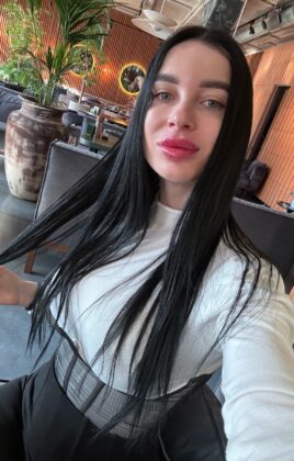 Глория (423)