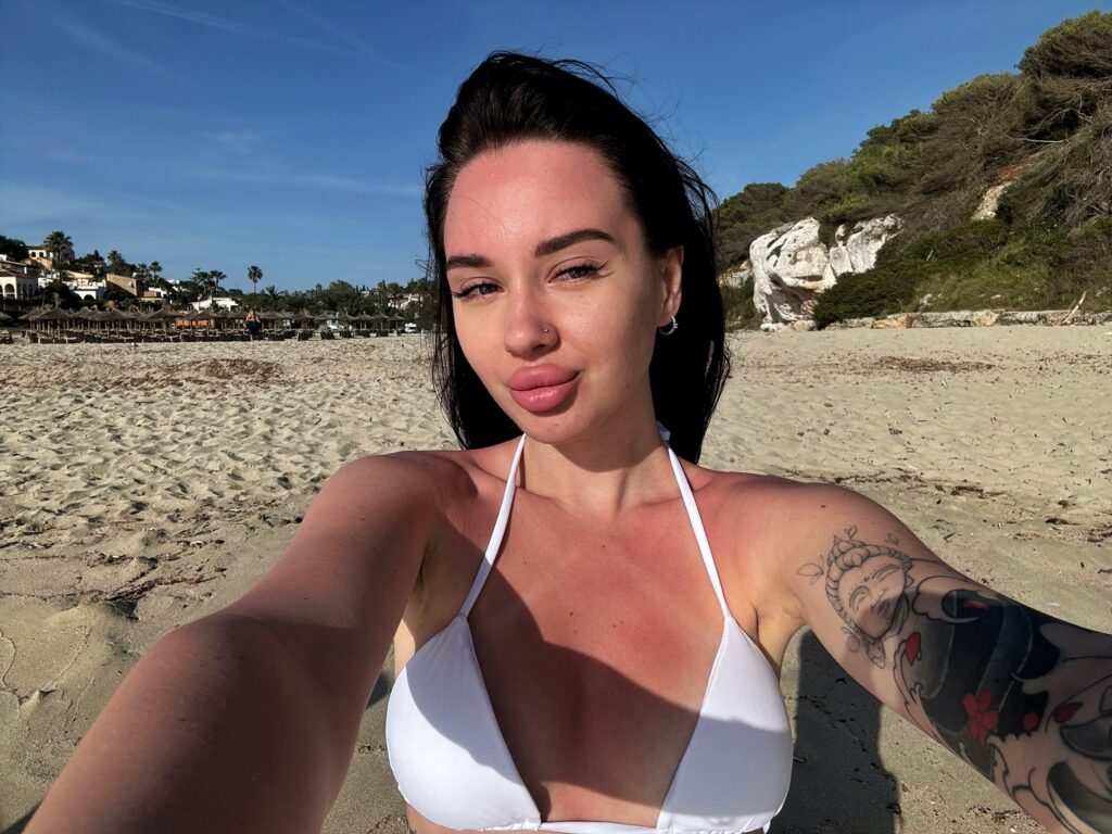 spicy_sugarrrrr_1717057171_3379242935113950761_8415955659